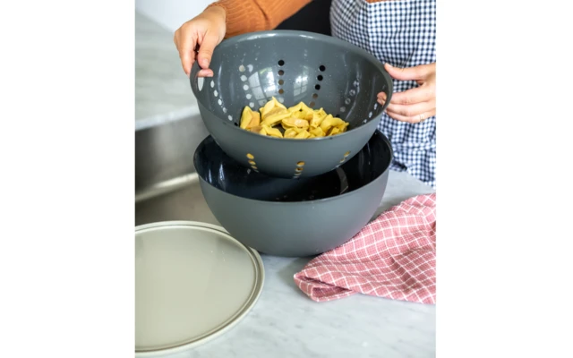 Koziol Sieb Palsby Abtropfsieb Desert Sand 1 Koziol Sieb Palsby Abtropfsieb Desert Sand