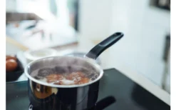 Fiskars Functional Form Stieltopf 1,5 Liter -Verkaufe Mobilkuche 739886 4988033